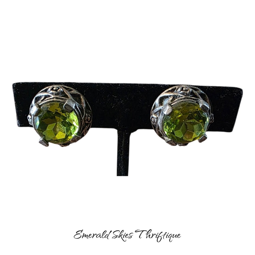 Miracle Art Deco Style Green Silver Tone Clip Earrings cutout free ship